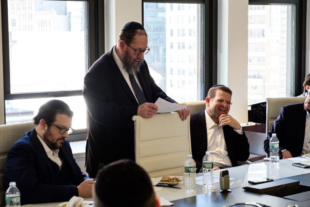 Rabbi-Frand-Lunch-Learn-01-1-1200x800