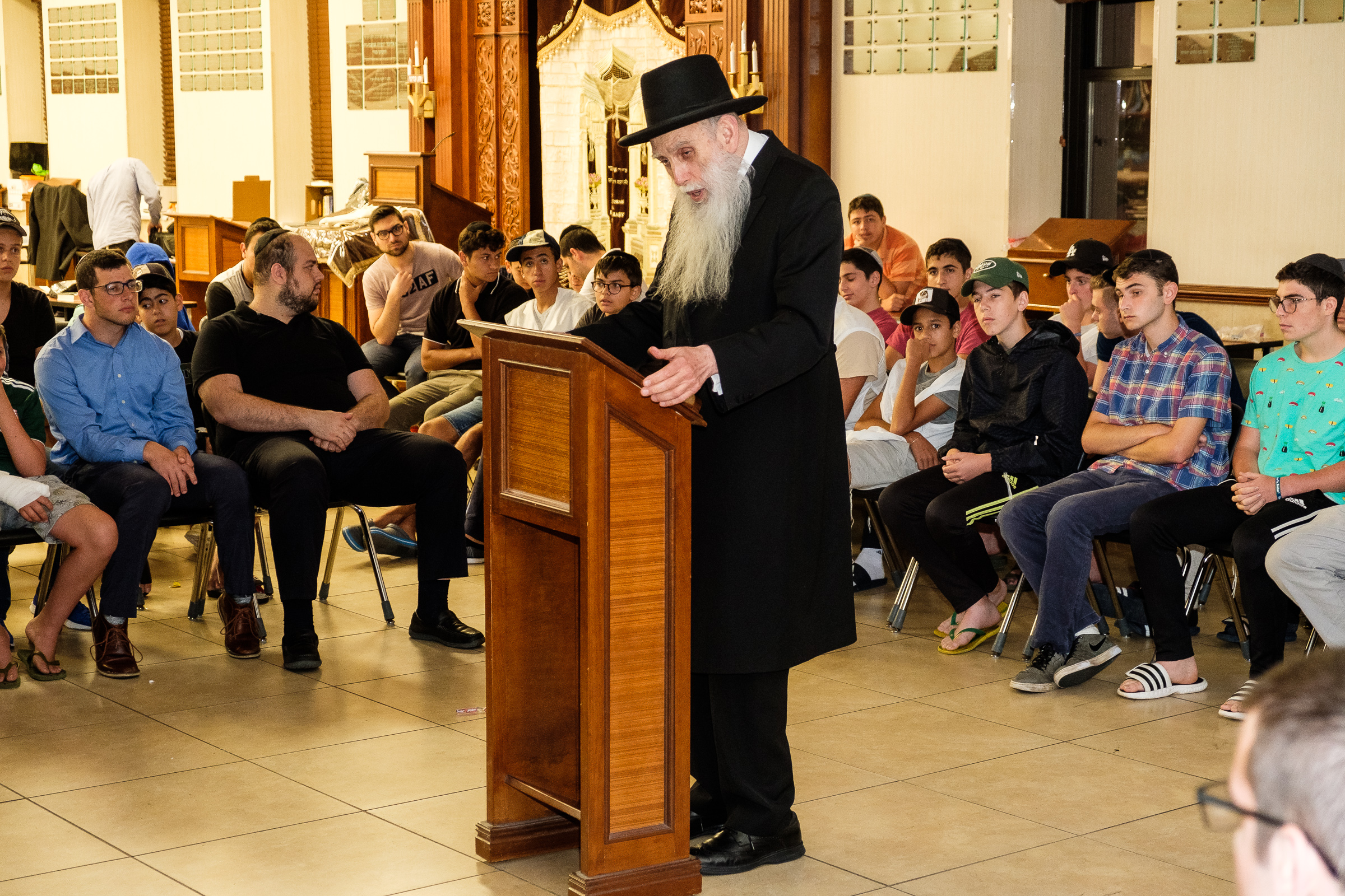 Camps - Kumzitz and Divrei Chizzuk from the Rosh Hayeshiva